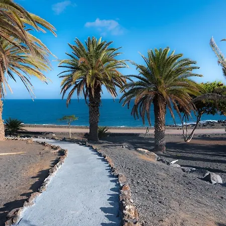 Apartment Luxury Estudio En Playa Roca A Primera Linea Del Mar Costa Teguise