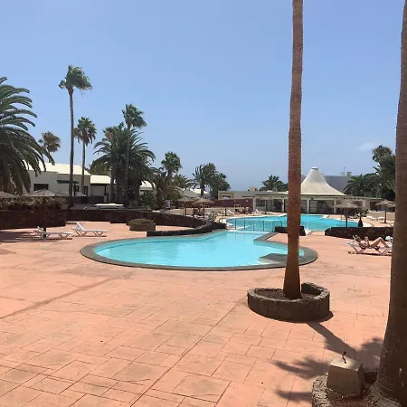 Luxury Estudio En Playa Roca A Primera Linea Del Mar Apartment