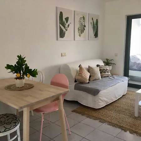 Apartamento Luxury Estudio En Playa Roca A Primera Linea Del Mar