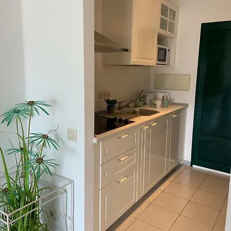 Luxury Estudio En Playa Roca A Primera Linea Del Mar Apartamento Costa Teguise